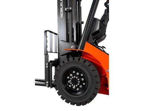 Погрузчик электрический четырехопорный NOBLELIFT FE4P28Q с литий-ионной АКБ 2.8т